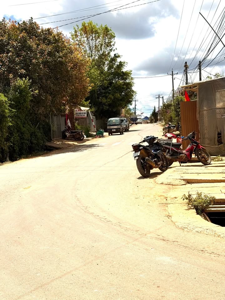 Đất nền 2 mặt tiền, 102m² Phường Lang Biang, Đà Lạt - Giá 2.7 tỷ