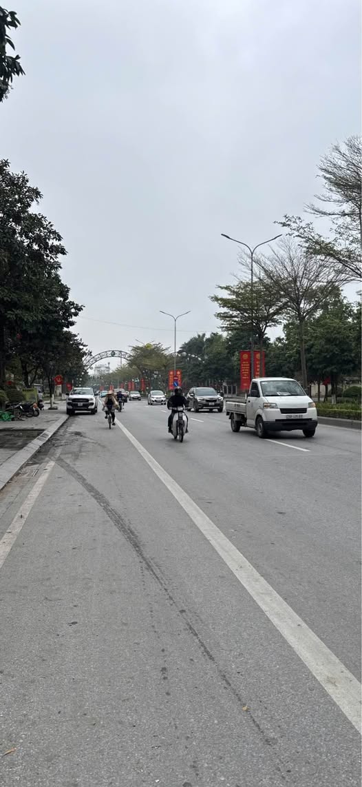 Mặt bằng kinh doanh Lý Thái Tổ, Từ Sơn 90m² - Giá thuê 90 triệu/năm