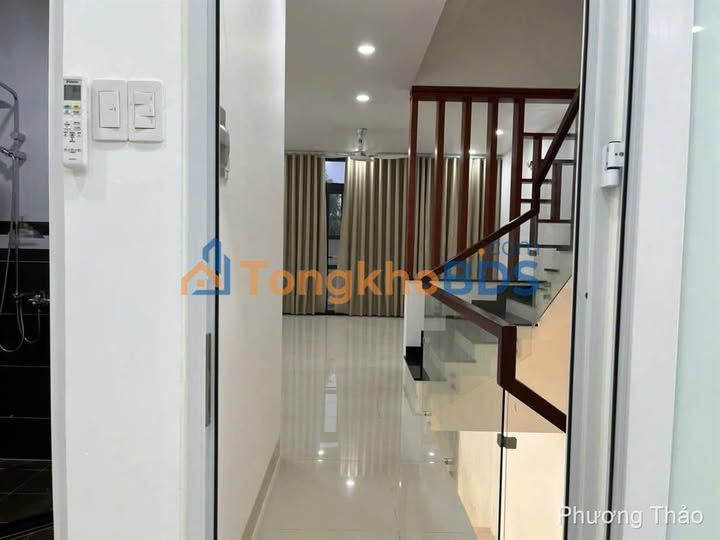 Nhà mặt tiền Hiệp Thành Quận 12 90m2 25 triệu - Ô tô vào tận nhà