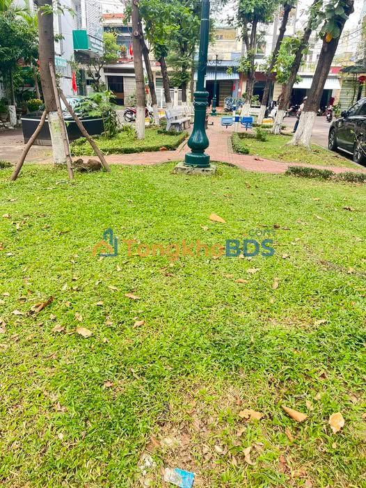 Nhà Mặt Tiền Đường 2, Quy Nhơn - 73m² Đối Diện Công Viên, Giá 6 Tỷ