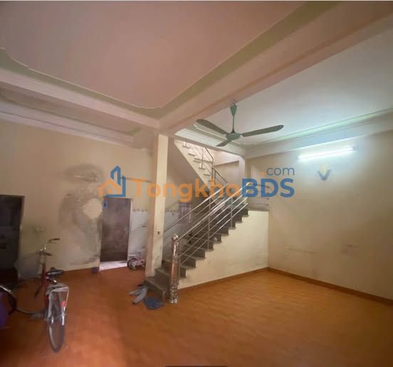 Nhà phố Trần Hưng Đạo Phủ Lý 5tr/tháng, mặt tiền kinh doanh