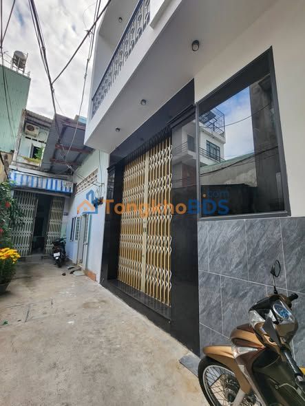 Nhà Phố 2 Tầng Mới Xây Hẻm Phan Bội Châu, Quy Nhơn - 42.4m² Giá 2.79 Tỷ