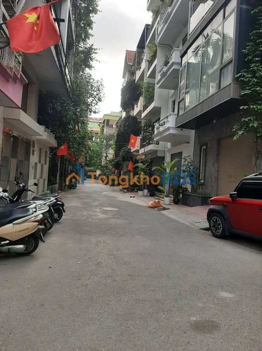 Nhà Mặt Tiền Xuân Đỉnh - 79m² - Ô Tô Kinh Doanh - Giá Đầu Tư 7.9 Tỷ