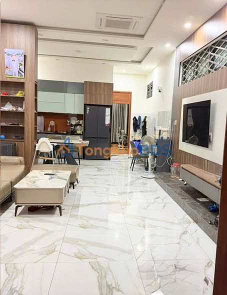 Nhà Mặt Tiền Nguyễn Thị Minh Khai, Quy Nhơn 116m² - Kinh Doanh Đắc Lợi