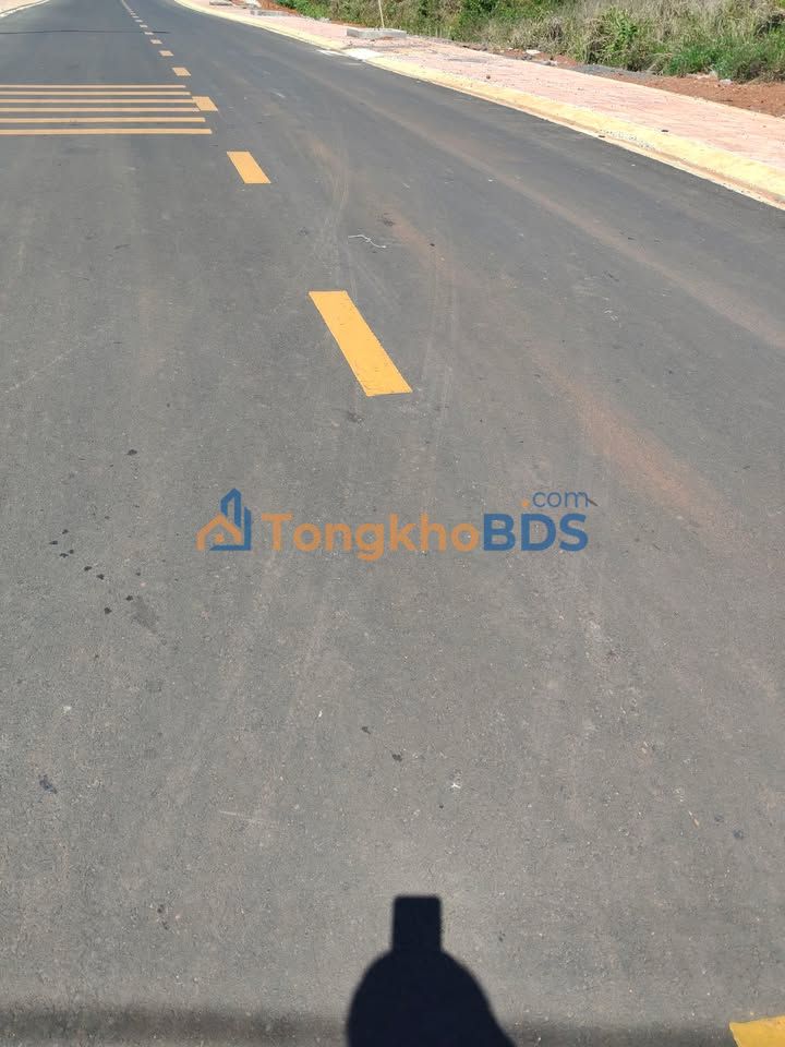 Đất Nền Mặt Đường Nhựa Tuy Đức, Đắk Nông - 9000m² Giá 4 Tỷ