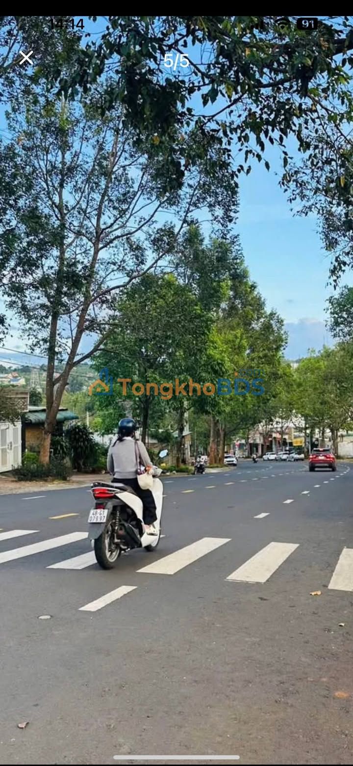 Nhà Trung Tâm Gia Nghĩa 4.2x35m - Sổ Hồng Riêng - Giá 1.4 Tỷ