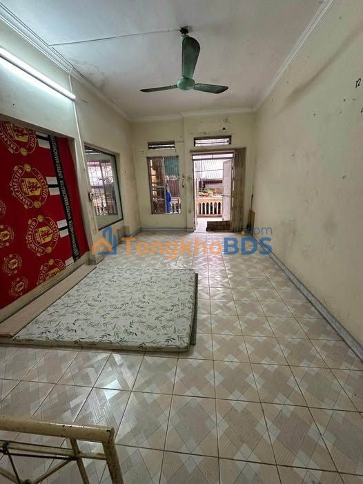 Nhà Phố Bạch Mai 40m² 3 Tầng - Giá 6.6 Tỷ - Sổ Đỏ Nét, Gần Ô Tô