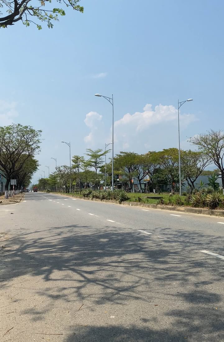 Bán đất mặt tiền Phạm Đình Bân, Cẩm Lệ 100m² giá 5.02 tỷ - Vị trí đắc địa