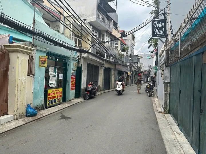 Nhà Hẻm Xe Tải Bùi Đình Túy, Bình Thạnh - 100m² Kinh Doanh Sầm Uất, Giá 14 Tỷ