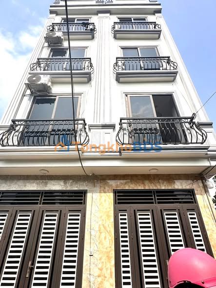 Nhà 5 Tầng Biên Giang 225m² - Ô Tô Đỗ Cổng - Gần ĐH TDTT - 3.1 Tỷ