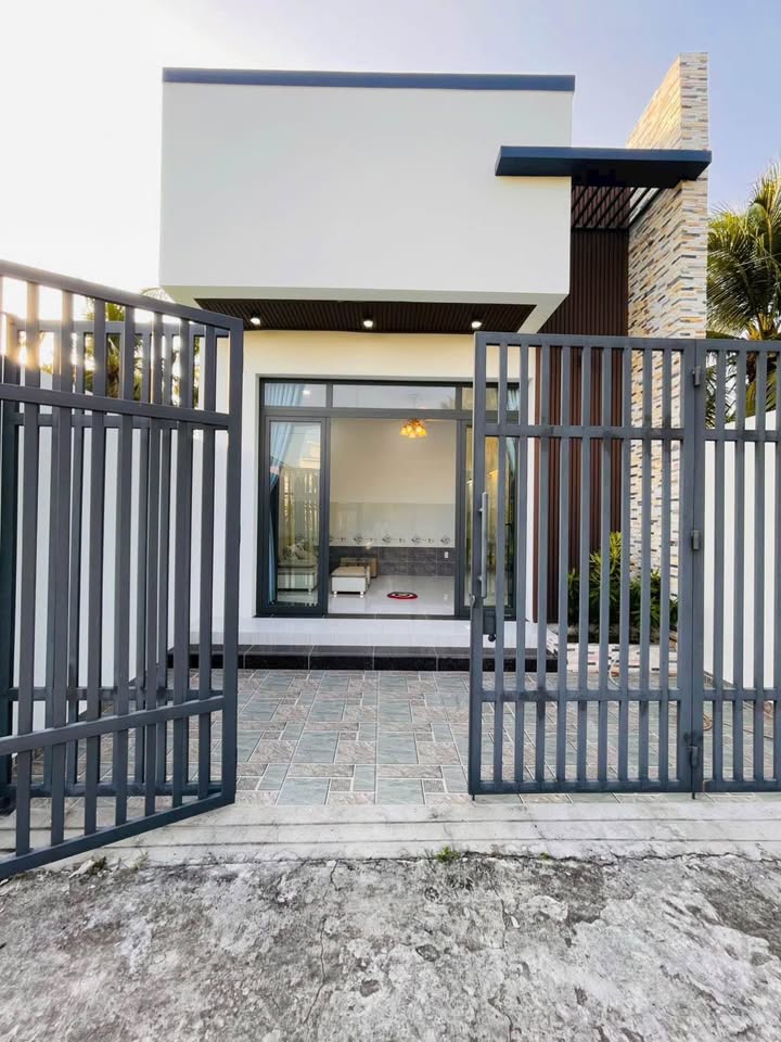 Nhà Chính Chủ Sổ Hồng 90m² Bến Tre - Giá Tốt 1.55 Tỷ