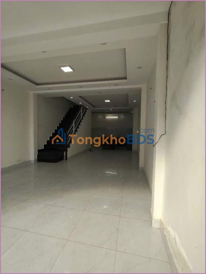 Cho thuê nhà 65m² Phường 6 Đà Lạt - 6PN, Gần Chợ Ngô Quyền