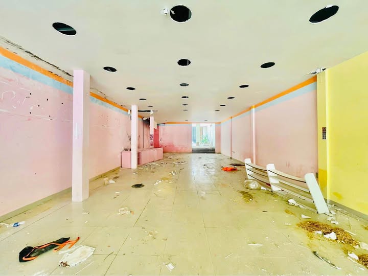 Mặt bằng 250m² mặt tiền Bến Nghé, Huế - Kinh doanh sầm uất 45 triệu/tháng