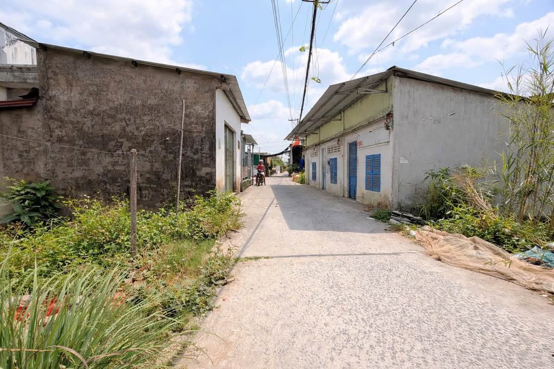 Bán Nền Vĩnh Long 104.9m² Hướng Tây Nam - Gần Chợ, Trường Học Phú Quới