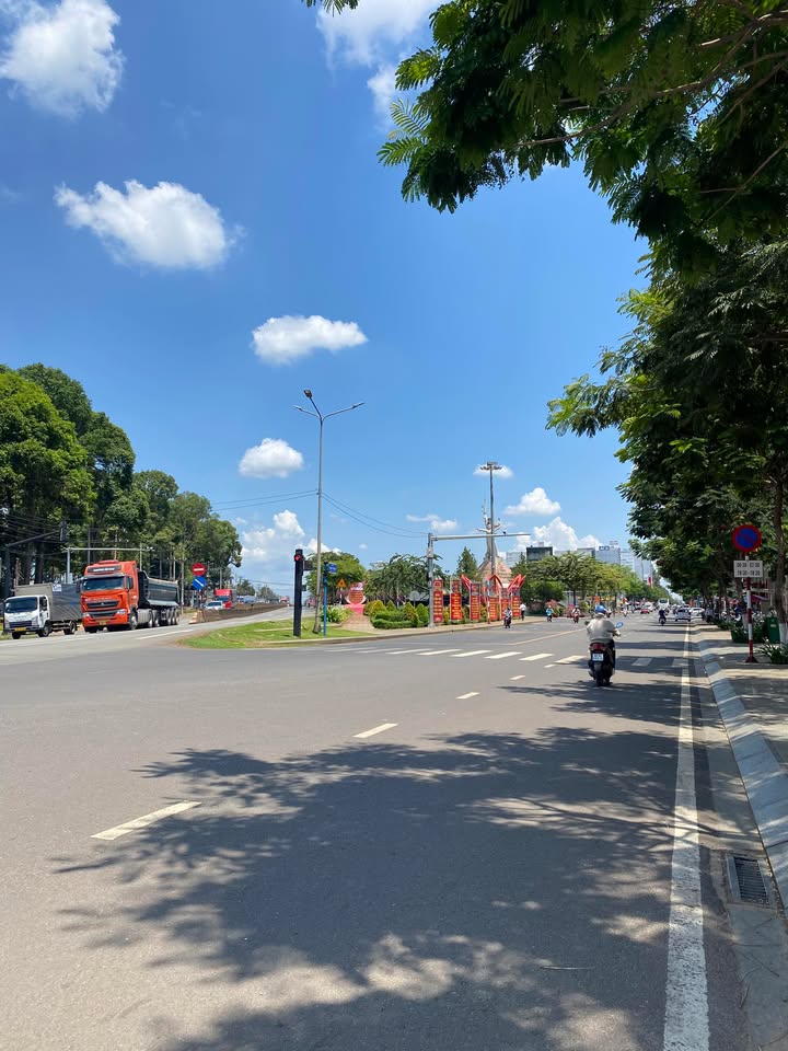 Đất Nền 2 Mặt Tiền Lê Hồng Phong, Biên Hòa - Sổ Riêng Full Thổ Cư 100m²