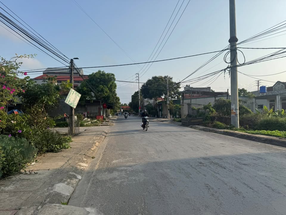 Bán Đất Nền Hướng Tây 110m² Đường Lê Thị Hoa, Nga Sơn - Giá Tốt