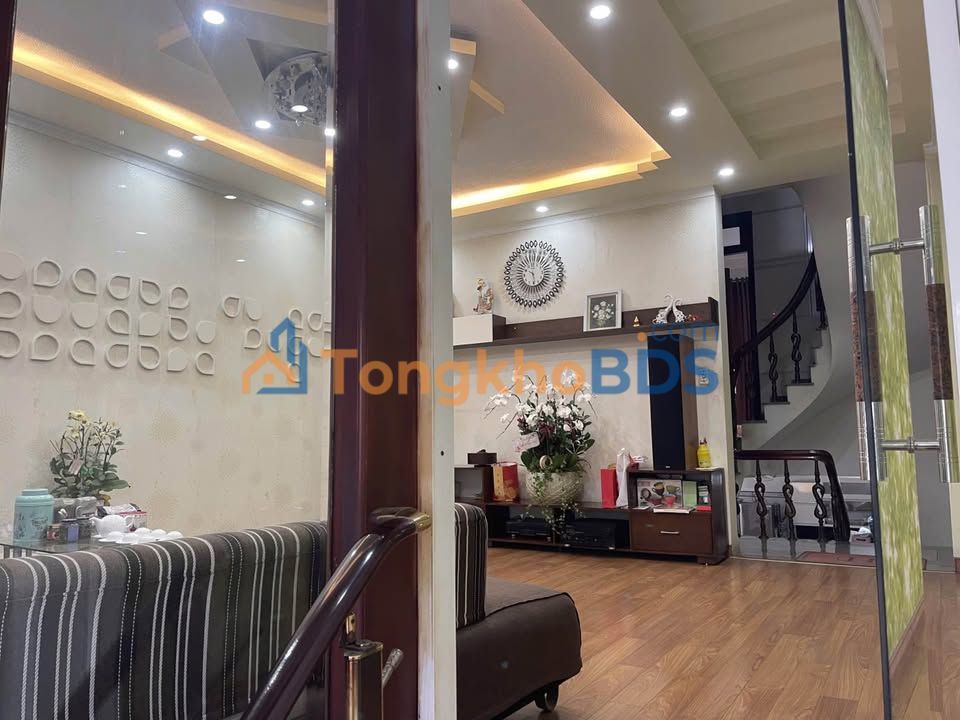 Nhà Phố Hoàng Thế Thiện, Hải Phòng - 142m², 4 Tầng, Kinh Doanh Đắc Lợi