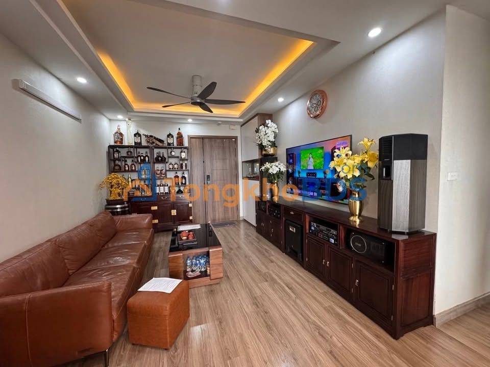 Chung cư 95m² Cầu Giấy - 3PN, Full Nội thất, Sổ đỏ 8.95 Tỷ