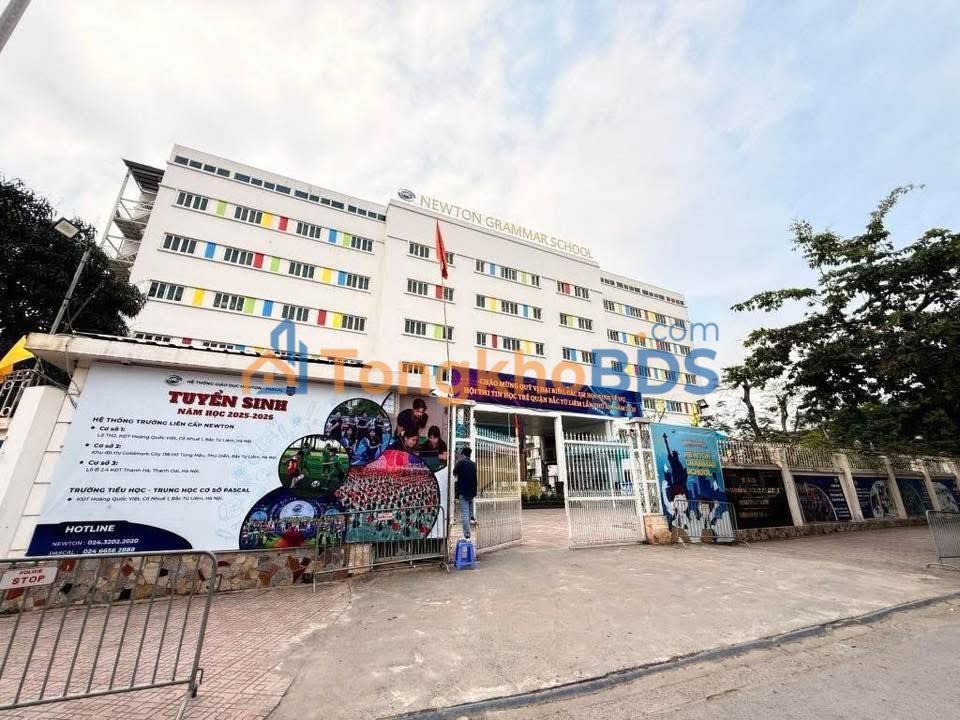 Nhà 45m² Cầu Giấy - 6 Tầng Thang Máy, Sổ Nở Hậu, Giá 5.9 Tỷ