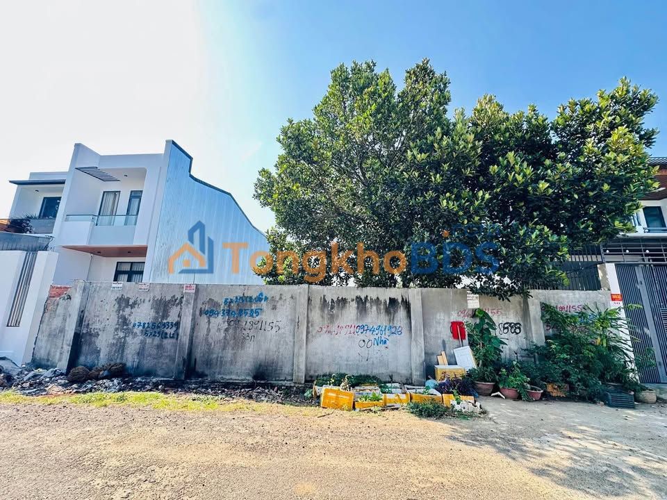 Đất Chính Chủ Mặt Tiền Đường Ung Văn Khiêm, Đắk Lắk - 120m² Giá 2 Tỷ