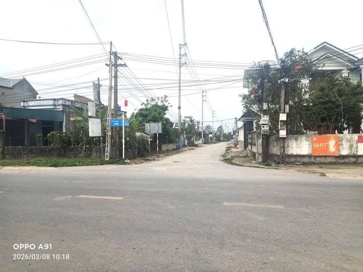 Bán Gấp Đất Vàng Quảng Bình 150m² - Mặt Tiền 30m - Giá 1.55 Tỷ