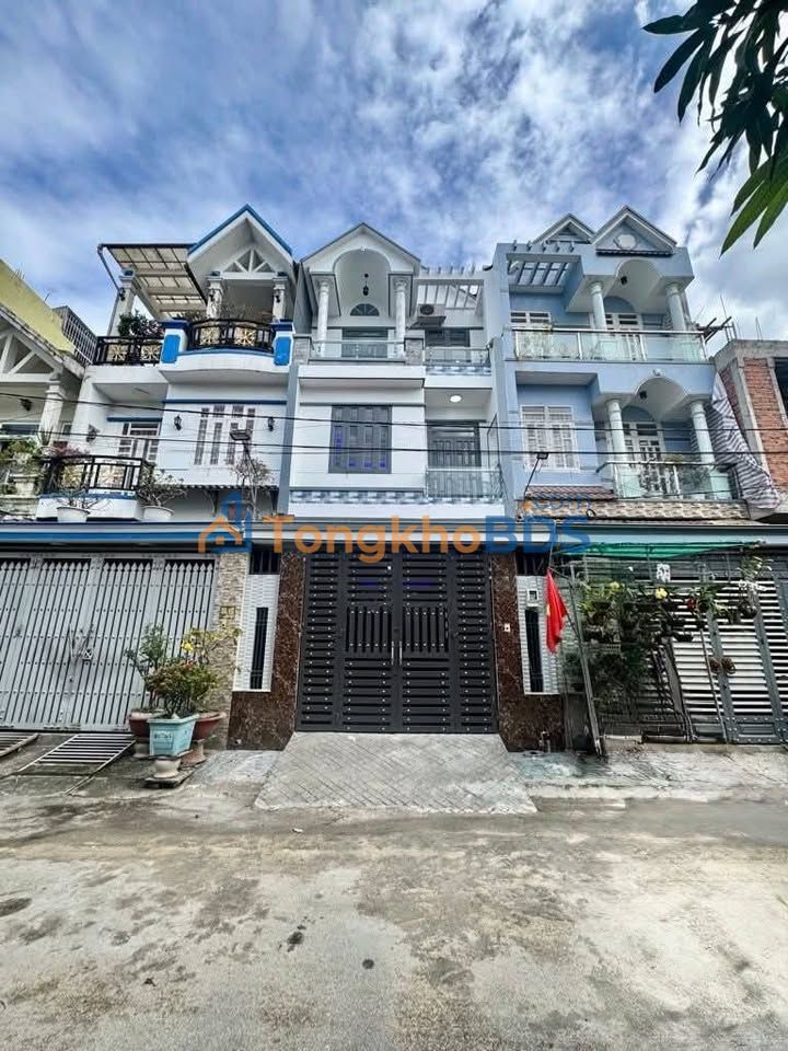 Nhà 3 Lầu Xã Bà Điểm, Hóc Môn - 5PN, Sổ Hồng Riêng, Giá 6.5 Tỷ