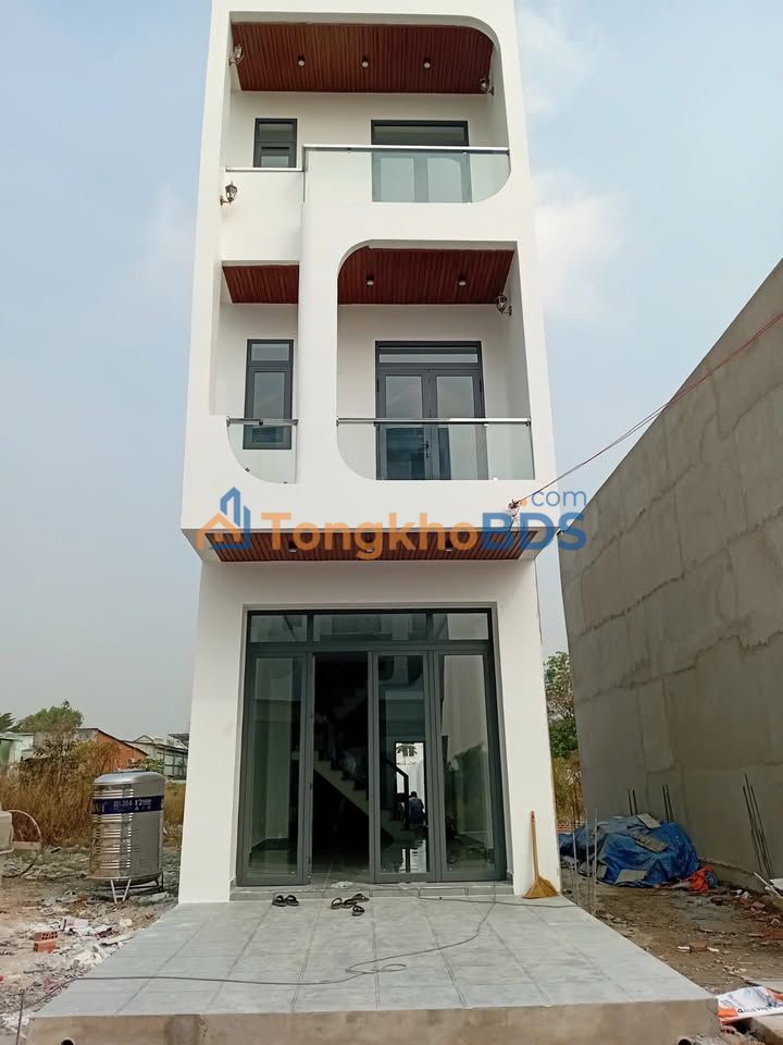 Nhà Song Long TDM 120m² - 3PN, 3 Lầu, Sổ Hồng Riêng - Giá 2.95 Tỷ