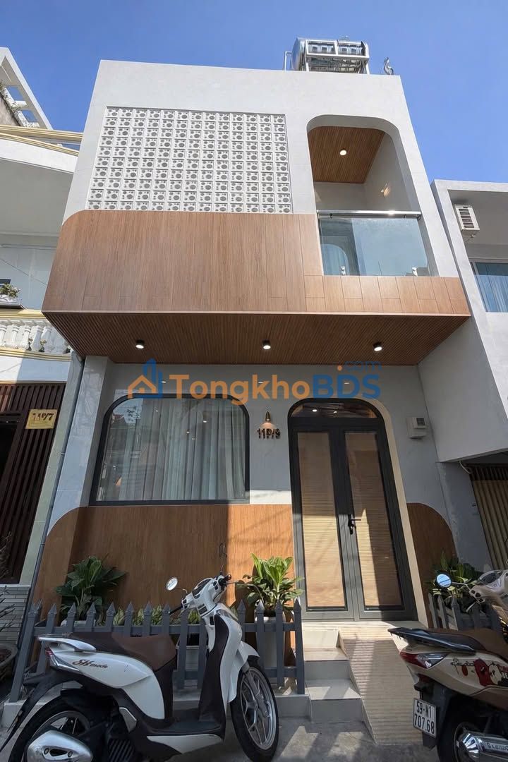 Nhà Bùi Hữu Diên, Bình Tân: 46m², Sổ Hồng, Giá 5.5 Tỷ - Sẵn Sàng Vào Ở Ngay!