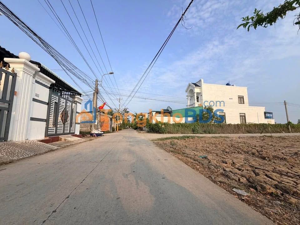 Đất Vĩnh Thạnh Long An 118m² - Giá 1.35 Tỷ, Đường Xe Tải