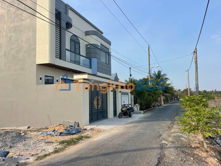 Nhà Mới Xây 2 Tầng, 3PN, Sổ Hồng Tại Phường Tân Ngãi, Vĩnh Long - 1.85 Tỷ