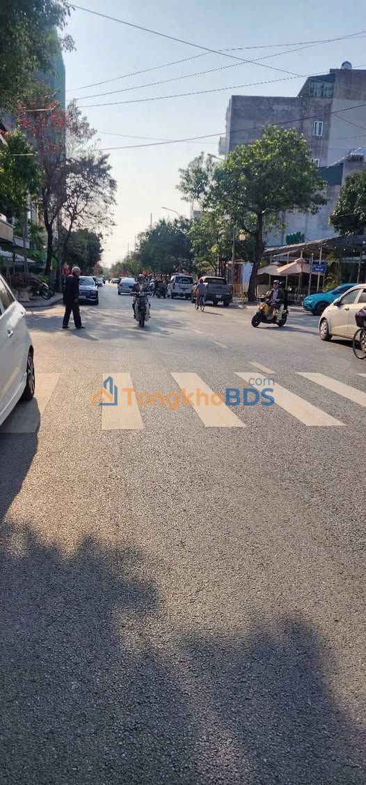 Nhà Phố Kinh Doanh Tuệ Tĩnh, TP Hải Dương - 70.3m² Sổ Hồng, Giá 10.5 Tỷ