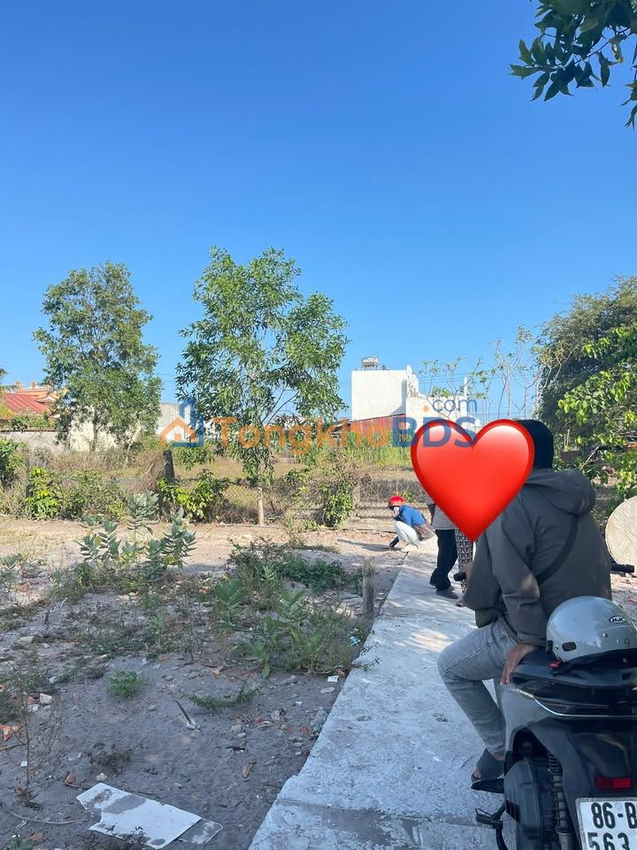 Đất Nền La Gi 108m² Sổ Hồng Sẵn - 550 Triệu