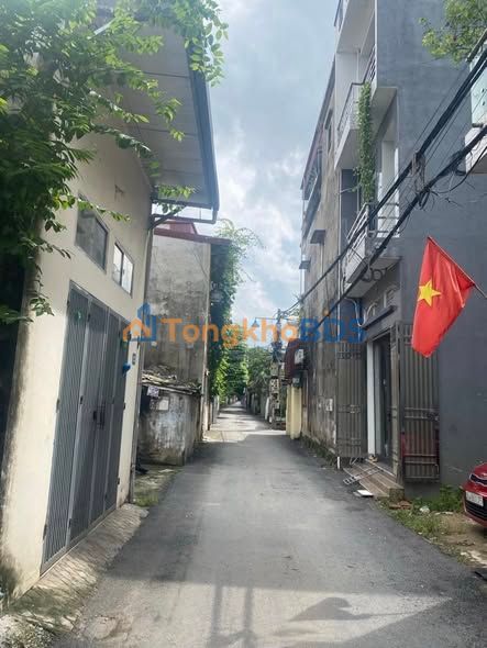 Nhà cấp 4 70m² Đông Mỹ, Thanh Trì - Ô tô tránh, Sổ đỏ chính chủ