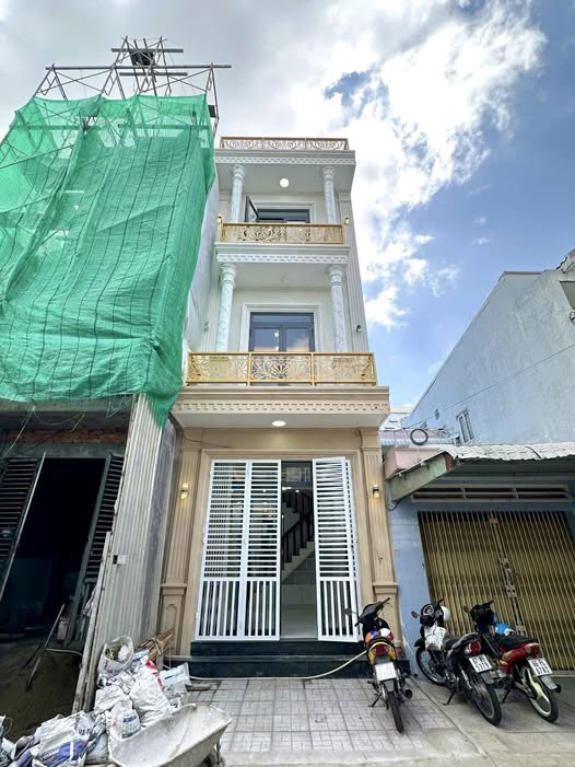 Nhà 3 Lầu Xẻo Trôm, Long Xuyên - 48m² Kinh Doanh/Ở Ngay