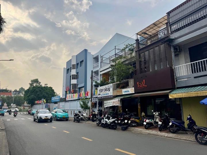 Nhà Mặt Tiền Đặng Văn Ngữ 100m² - Giá 16 Tỷ, Vị Trí Vàng Phú Nhuận