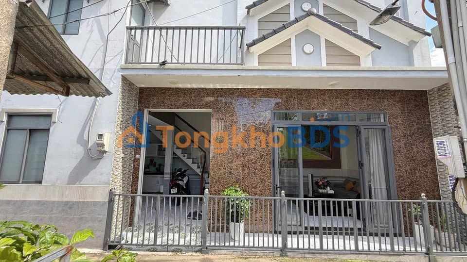 Nhà 1 Trệt 1 Lầu 77m² Sổ Hồng Riêng, Ngay Chợ Phú Thọ, Biên Hòa