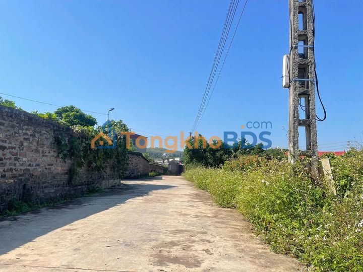 Đất Vườn 1070m² Mặt Tiền Rộng - Sổ Đỏ Riêng Tại Lục Ngạn, Bắc Giang