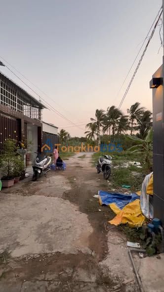 Nhà Mới Xây P.10 Mỹ Tho - 4tr/tháng, Sân Ô Tô, Gần Chợ Trung An