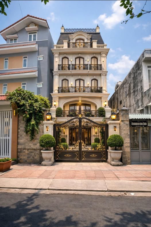 Nhà Mặt Tiền Thảo Điền, TP. Thủ Đức - 150m², 4 Tầng, Sổ Hồng, 30 Tỷ