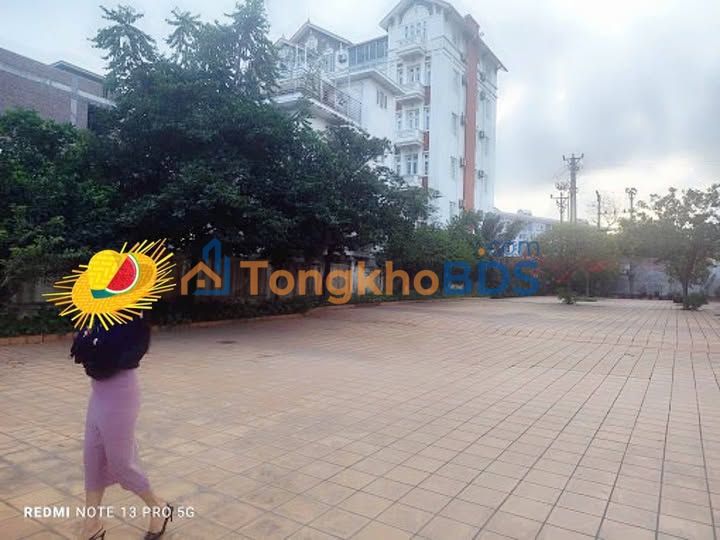 Biệt thự 800m² tặng 600m² đất lưu không - Hải Phòng, Sổ hồng