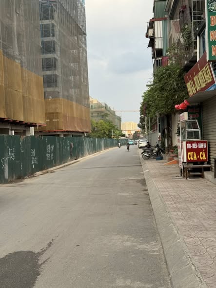 Đất Kinh Doanh Mặt Tiền Đường 13M, Long Biên - 60m², Giá Tốt Đầu Tư