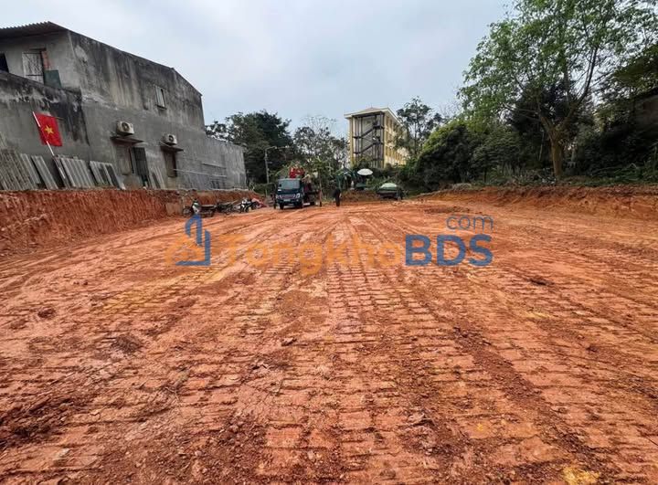 Bán Đất Tuyên Quang 320m² Mặt Tiền Rộng - Gần Trường Nghề Tuyên Quang