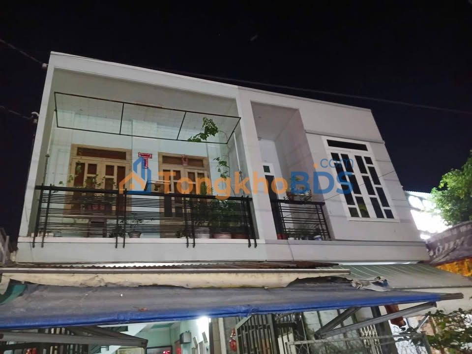 Nhà Mặt Tiền Lý Thái Tổ, Long Xuyên - Kinh Doanh Đắc Lợi, 122m², 11 Tỷ