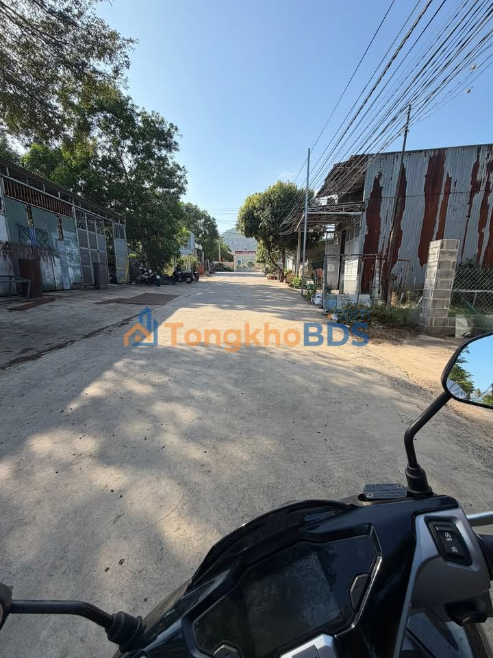 Bán Đất Tặng Nhà Cấp 4 Cam Phú, Cam Ranh 130m² Sổ Đỏ - Giá 1.85 Tỷ