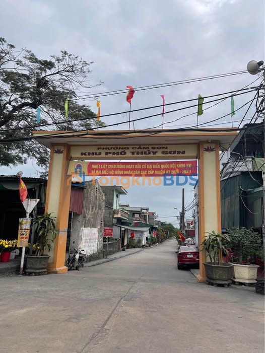 Bán Đất Nền Hạ Long 50m² Hướng Đông - Giá 9xx Triệu