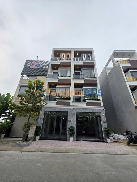 Nhà 76m² Dĩ An - 5PN Master, Sân Ô Tô 7 Chỗ, Sổ Hồng