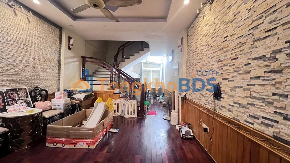 Nhà Kinh Doanh Gara Ô Tô Tự Khoát, Thường Tín - 360m² Sổ Đỏ Chính Chủ