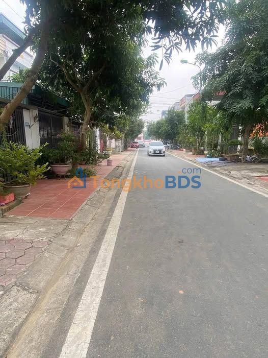 Đất nền Cam Đường, Lào Cai 121m² - Sổ hồng sẵn, giá 1.9 tỷ