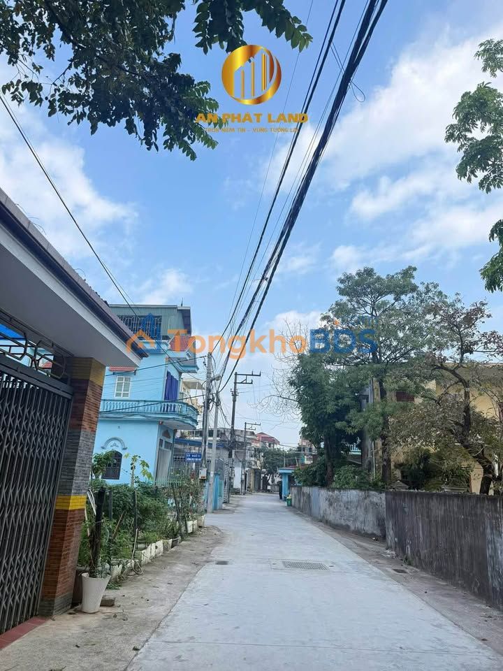 Bán đất Ninh Thuận 91m² - Gần chợ Gốc Gạo, hướng Tây Nam, giá trên 2 tỷ