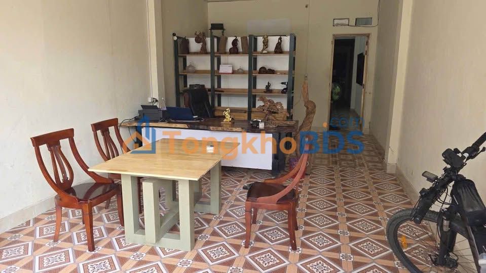 Nhà C4 80m² Mặt Tiền Nguyễn Khuyến, Lào Cai - Giá 2.6 Tỷ